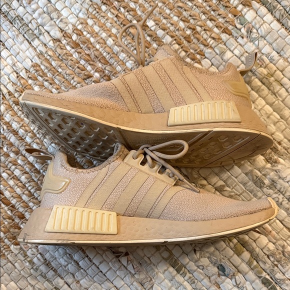 Adidas NMD R1 - Picture 3 of 5